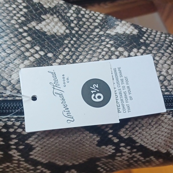 NEW UNIVERSAL THREAD GRAY SNAKESKIN/ MARLEE, sz 6.5, nwt - Picture 4 of 6
